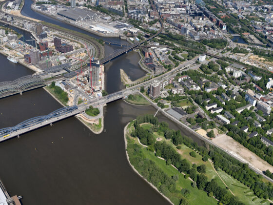Luftbild von Stadteingang Elbbrücken