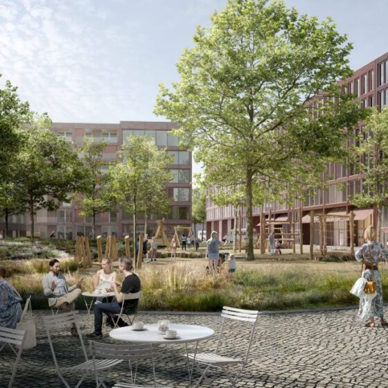 Nachbarschaftsgarten mit Sitzplätzen und umgeben von Gebäuden und Cafés.